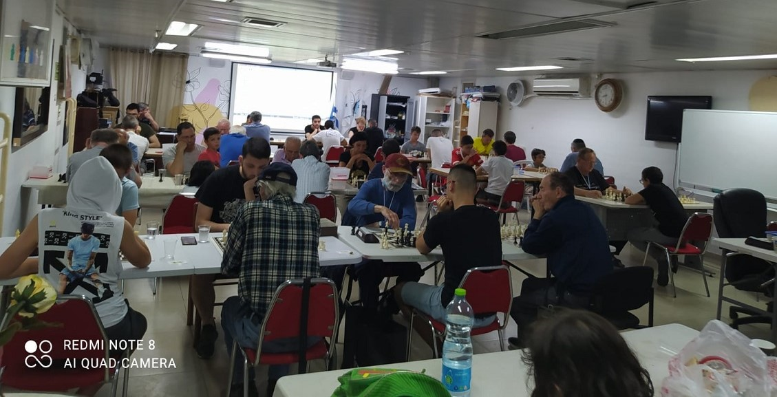 תחרות שחמט בקריית ביאליק